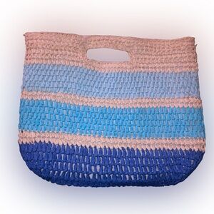 EUC | Woven Straw Tote Bag – Blue & White | 15” x 13” | Magnetic Closure